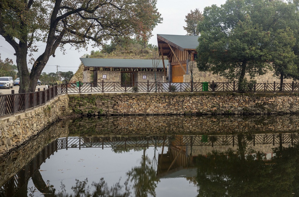 张培刚故居乡村礼堂与铜像纪念广场湖北华中科技大学谭刚毅教授工作室