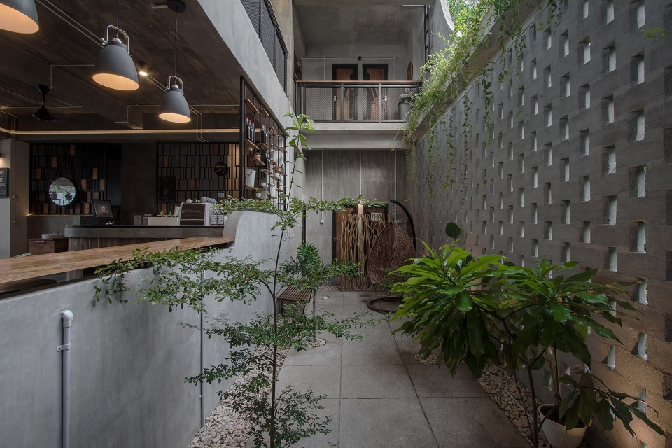 DIERRA by MIV Architects