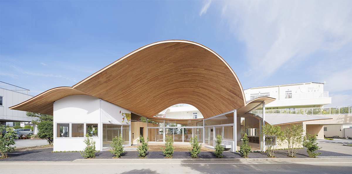 gooood archive curved roof