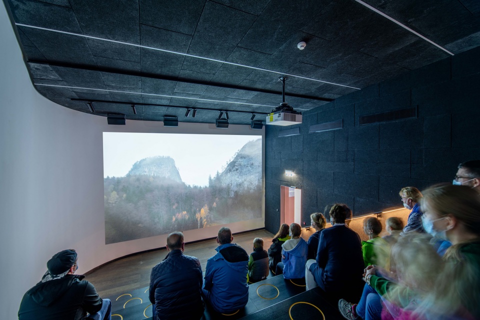 the remodelling of salzwelten salzburg by tne architects