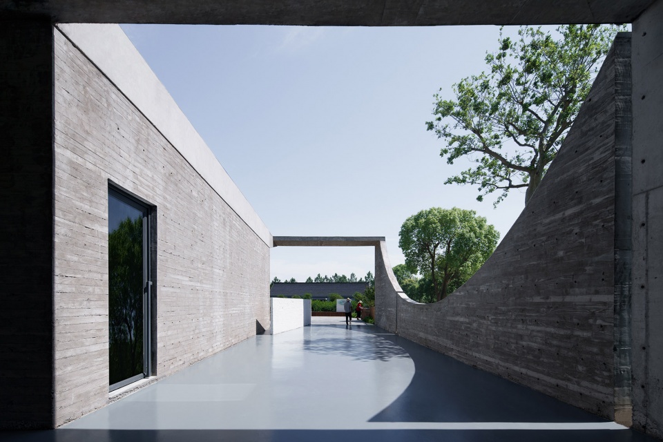 Shiwan Zhusheli Exhibition Hall China by ALL Studio