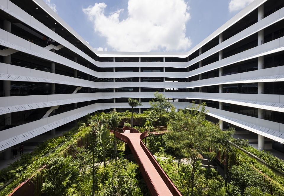 concrete waves by g8a architecture