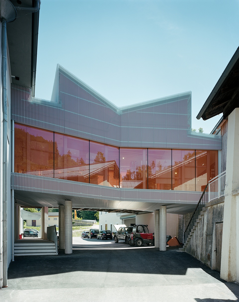 the remodelling of salzwelten salzburg by tne architects
