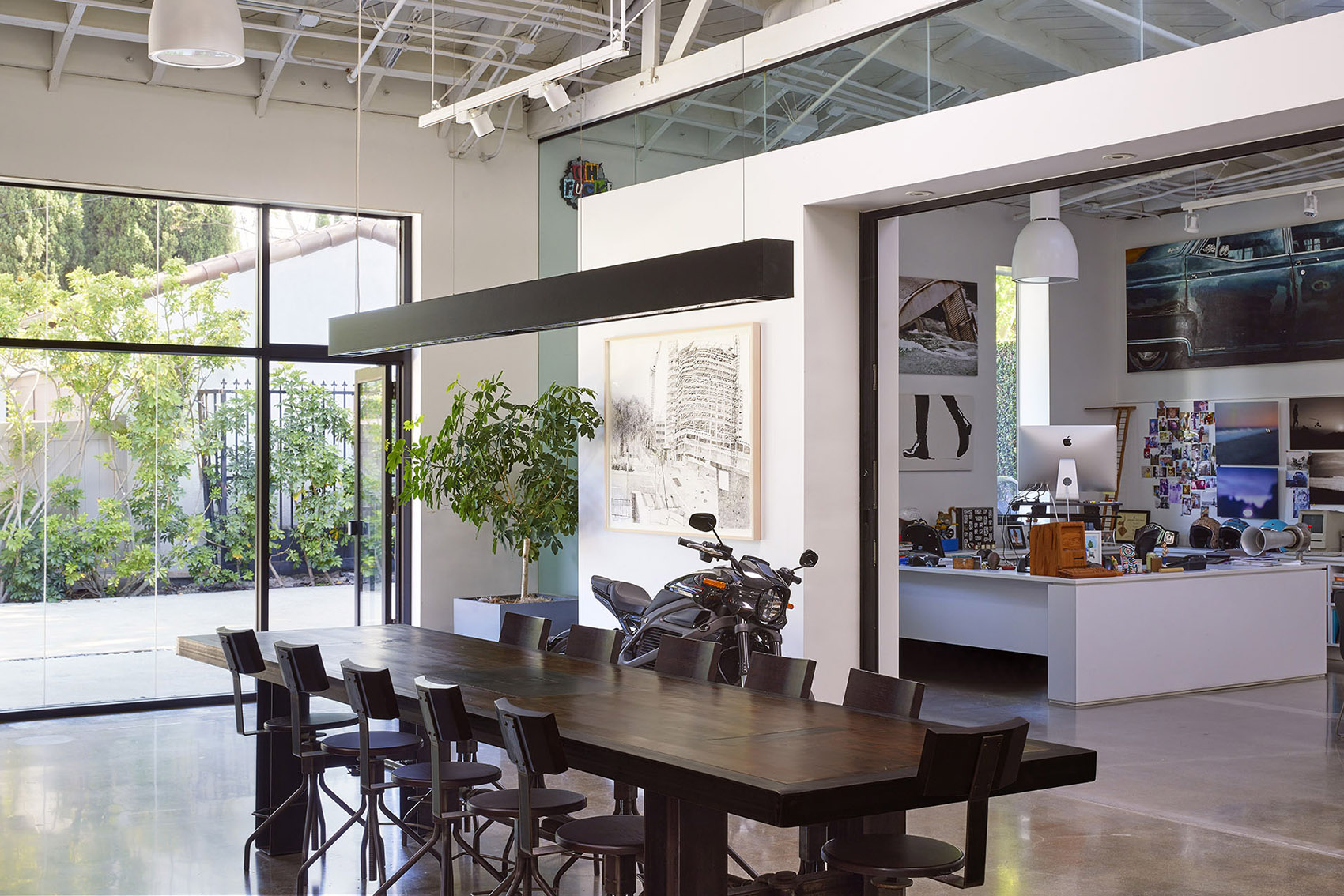 Aether Apparel Headquarters by Assembledge+ 谷德设计网