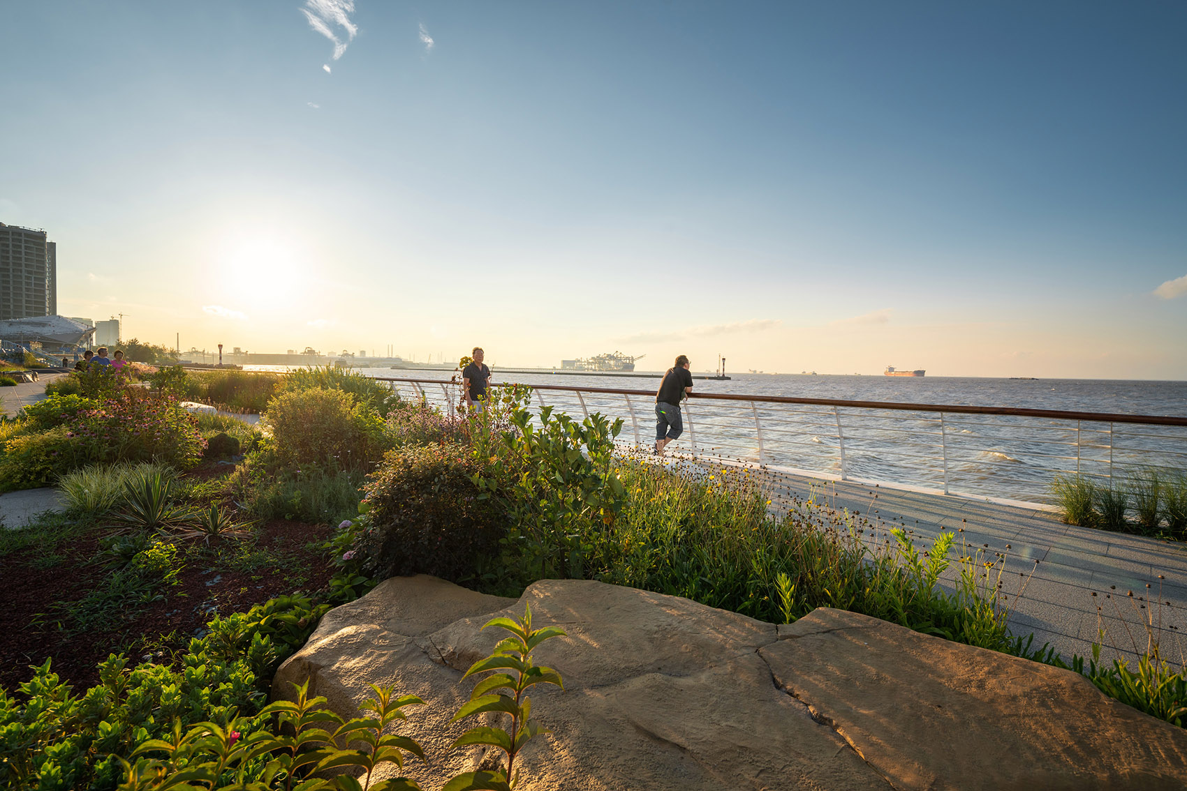 宝山滨江(一期)岸线的生态化与市民化转型,上海