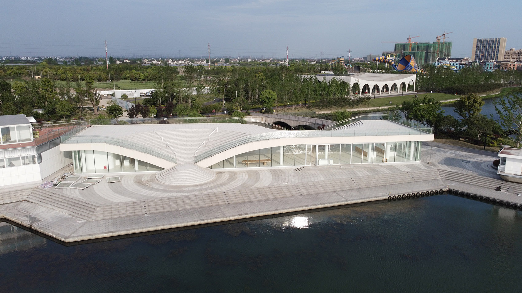gooood archive curved roof