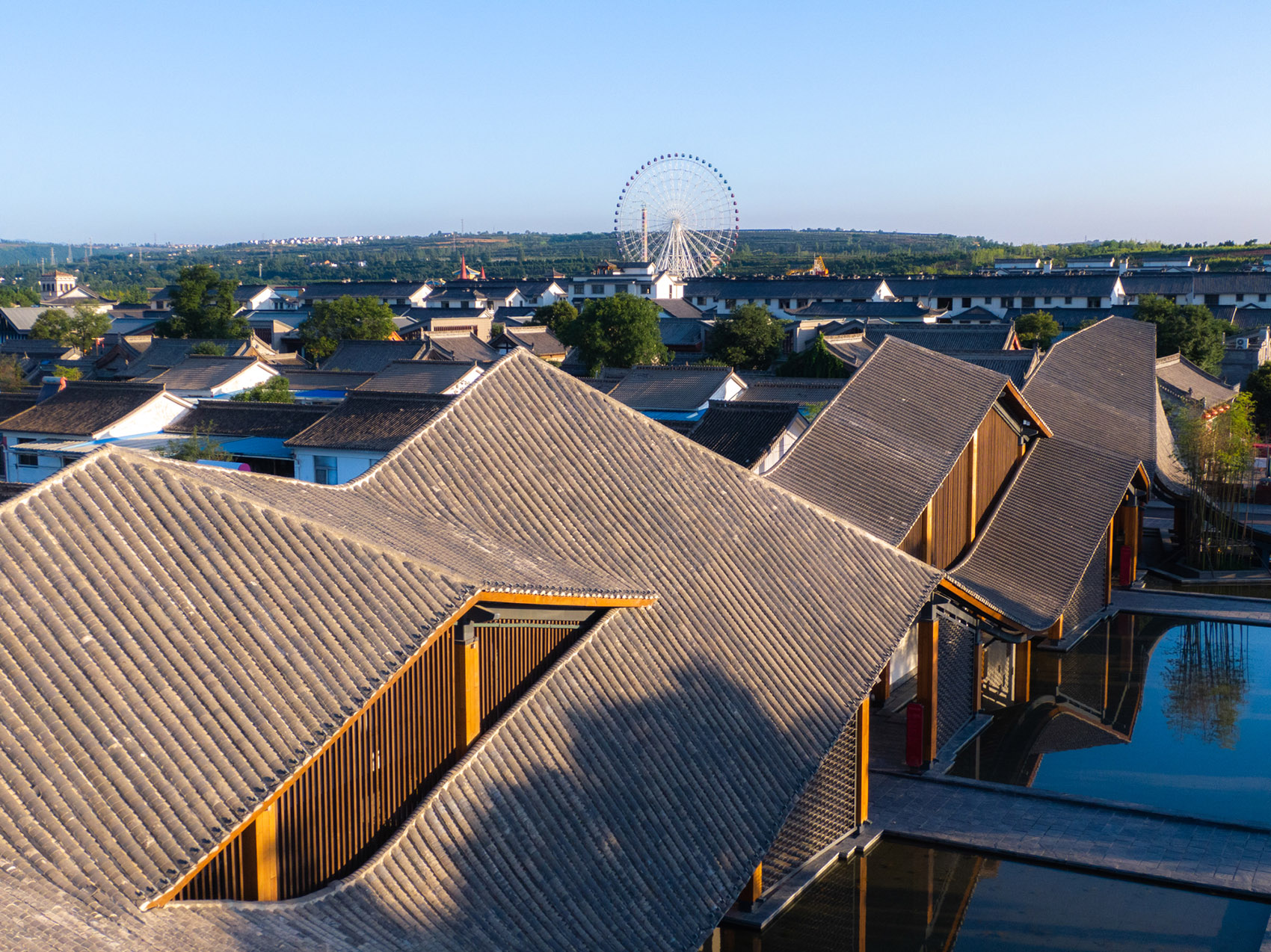 gooood archive curved roof