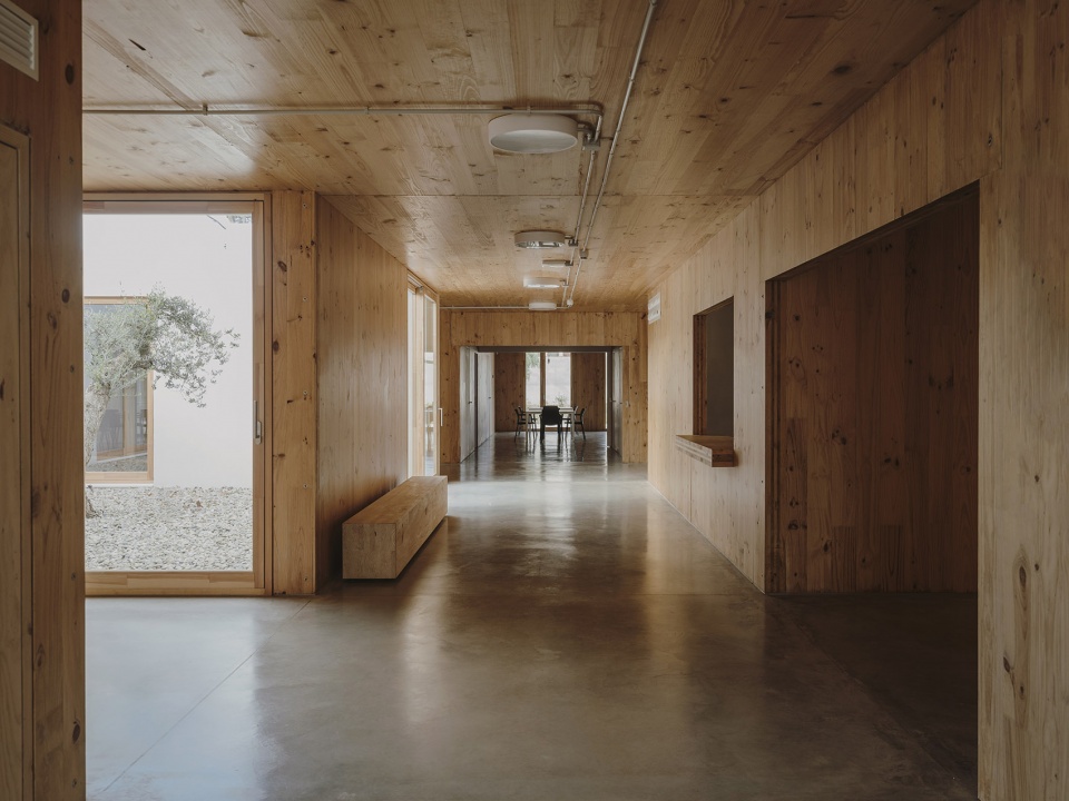 Alzheimers Day Center by GCA Architects