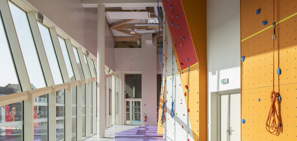 espace pierre tallagrand by tna architectes