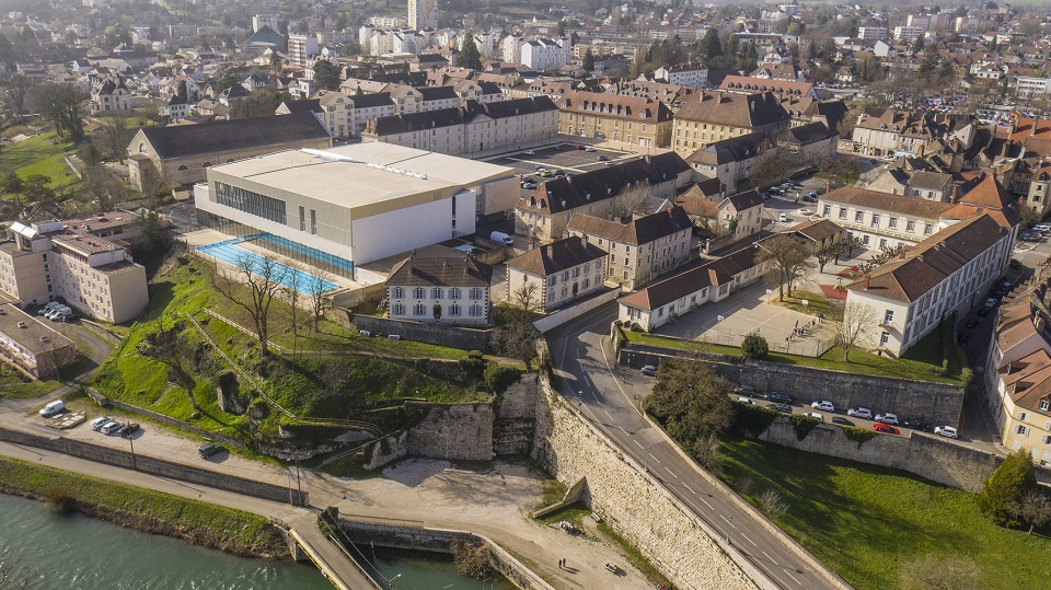 espace pierre tallagrand by tna architectes
