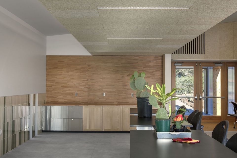 hazel hare center for plant science by 180 degrees design build colab studio