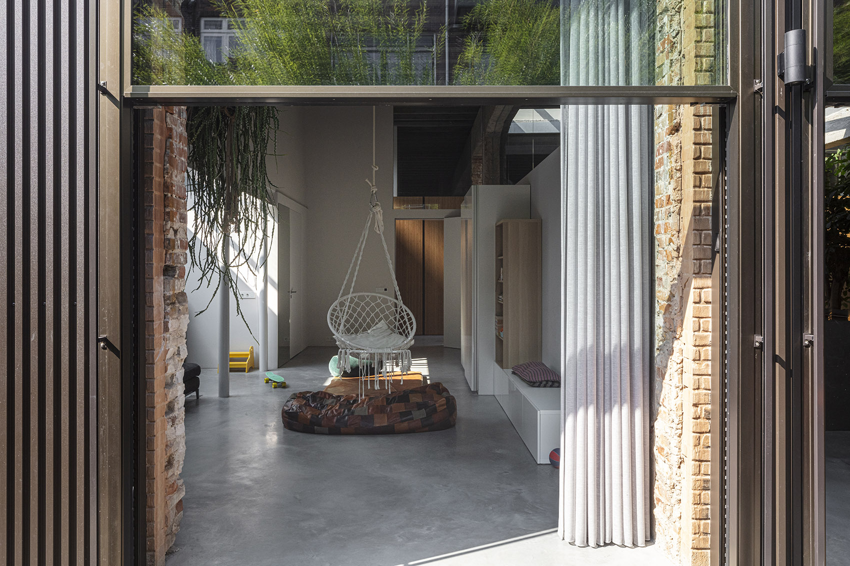 Villa West by MASA architects