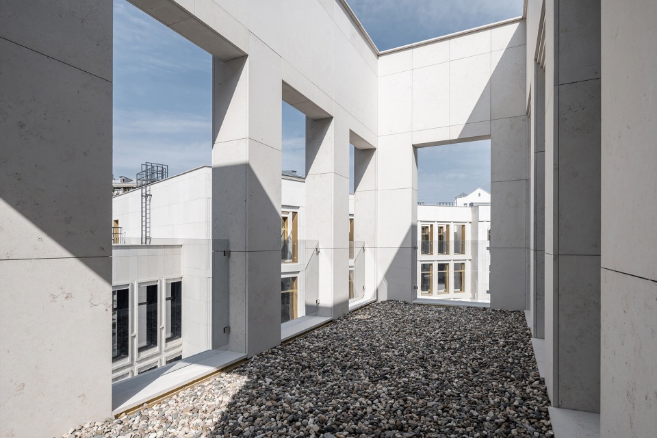Moscow Villas bureau WALL