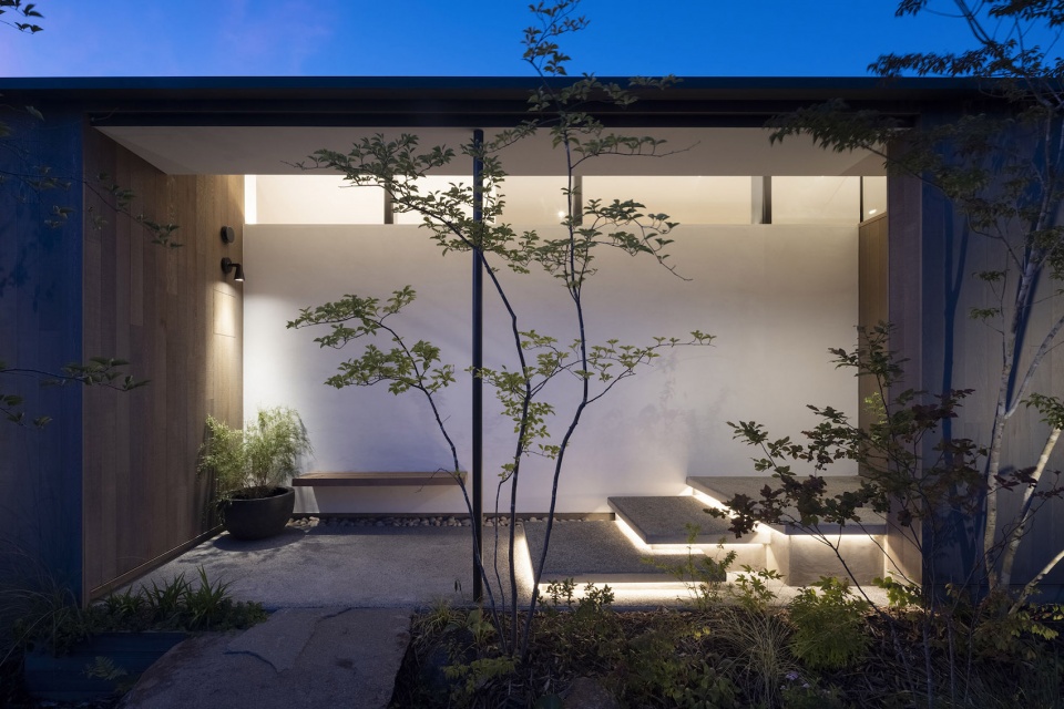 villa tsukuba japan by naoi architecture design office