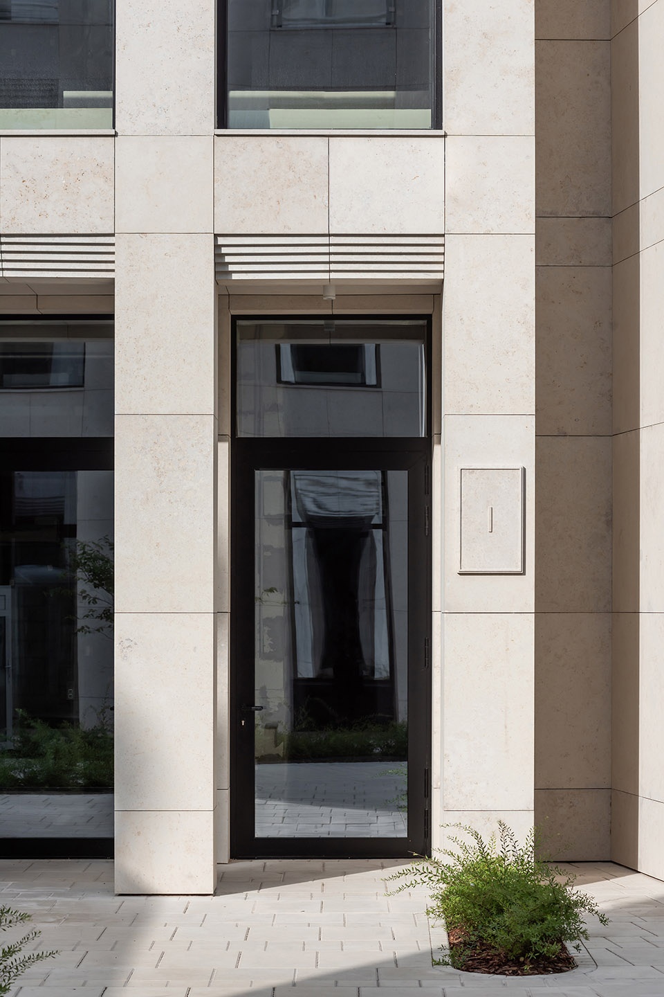 Moscow Villas bureau WALL