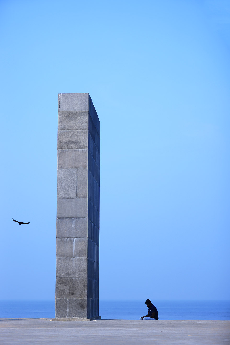 freedom square india by de earth architects
