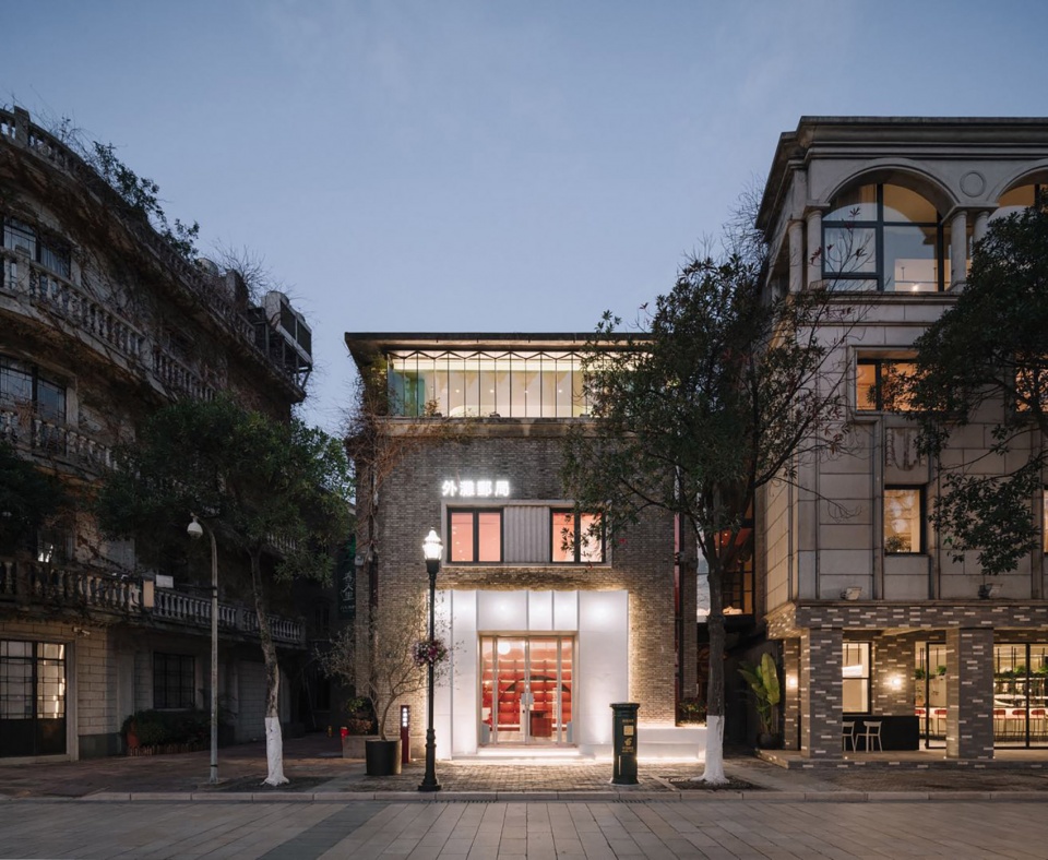 bund post office and shop shanghai by yatofu creatives