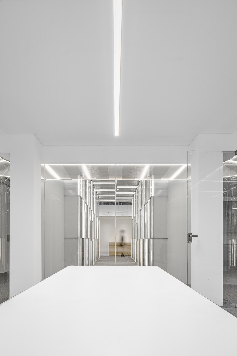 cyber white garden office space design for an advertising media firm beijing by ateliertree