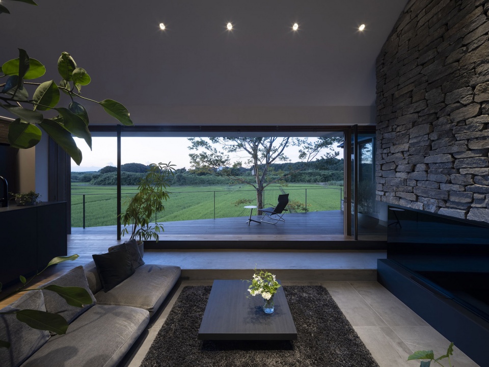 villa tsukuba japan by naoi architecture design office