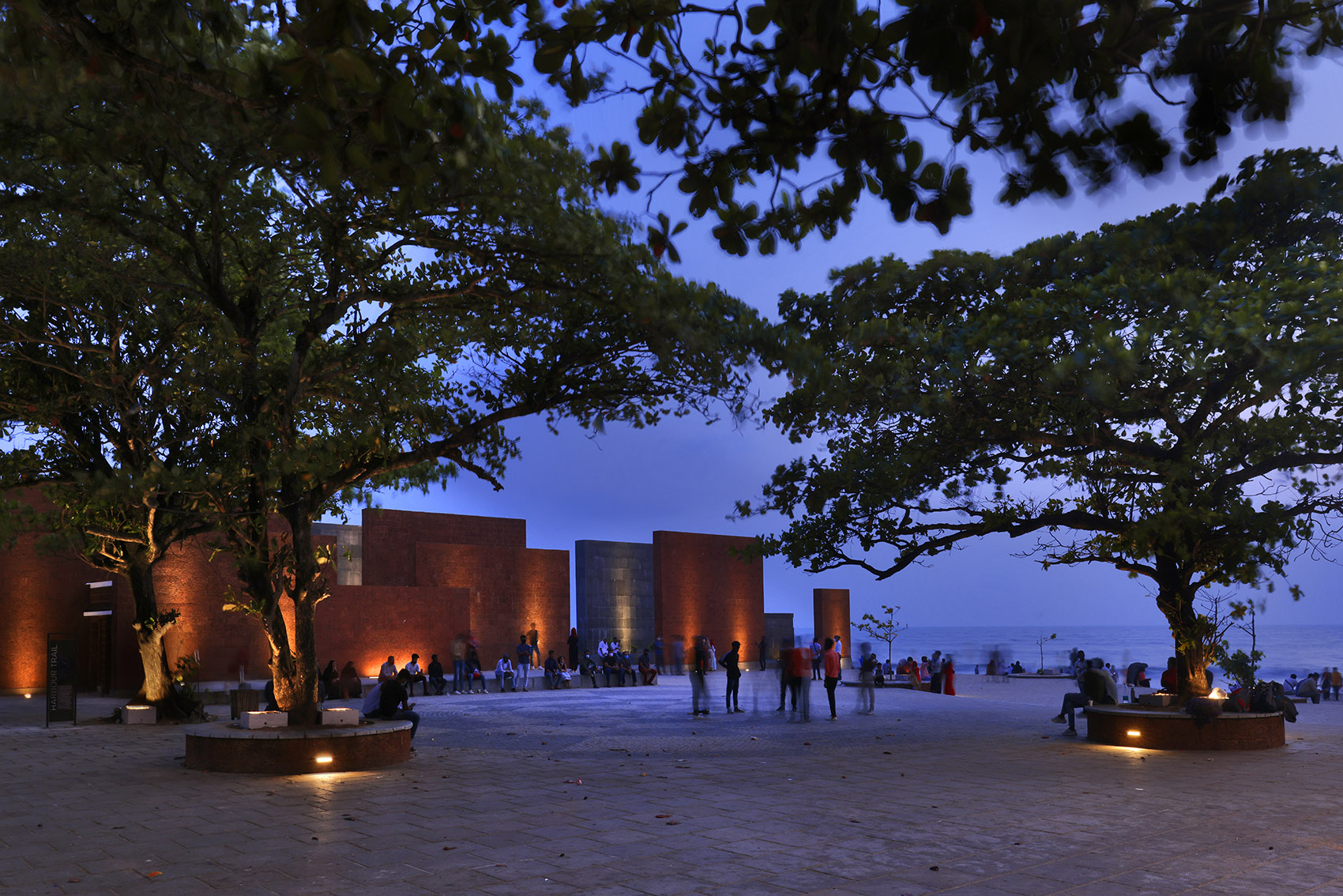 freedom square india by de earth architects