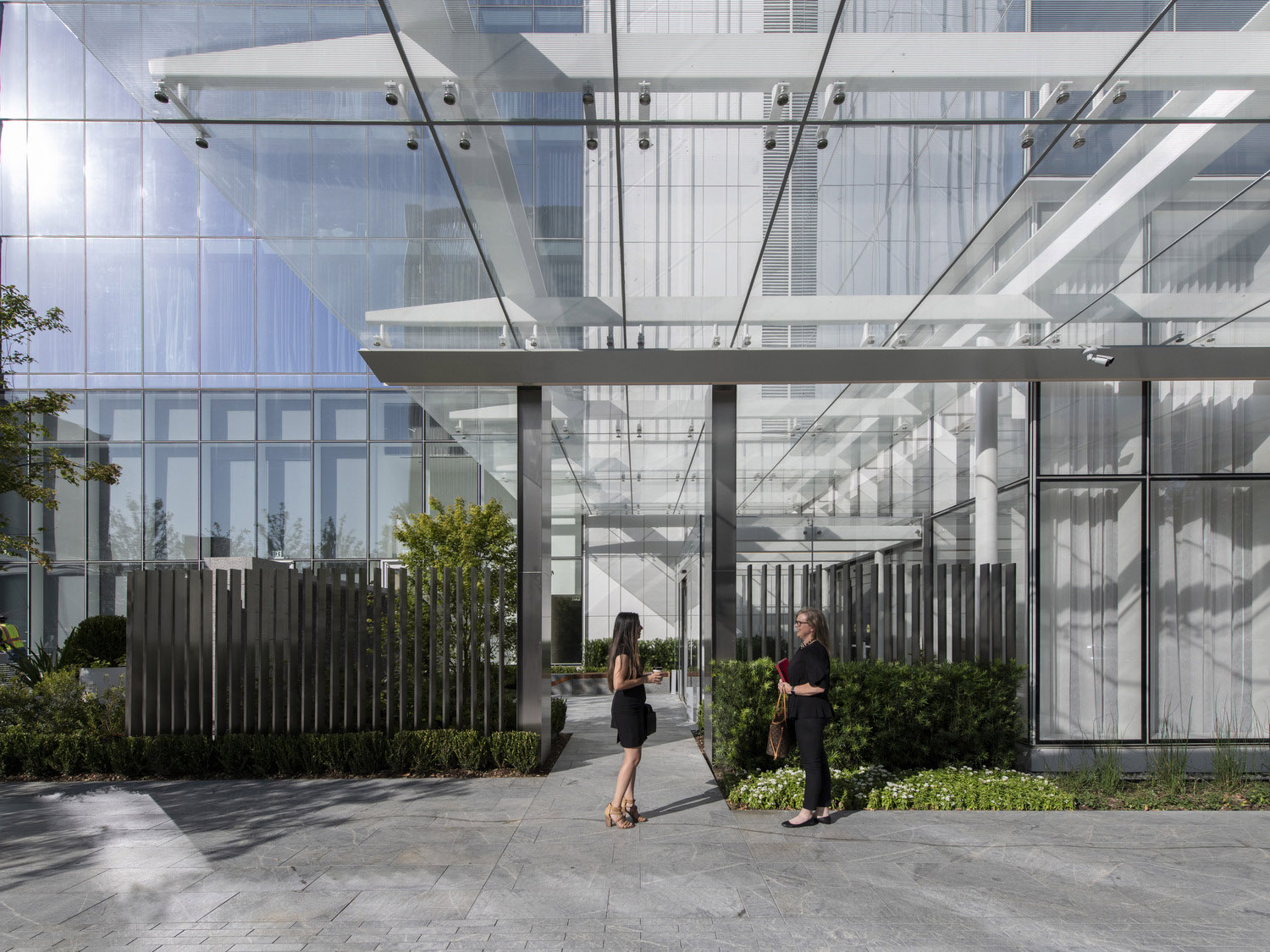 Hall Arts Hotel and Residences by HKS - 谷德设计网