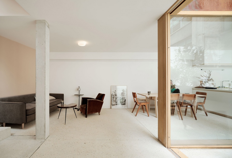 housing and ateliers in rue polonceau paris by yua studio darchitecture