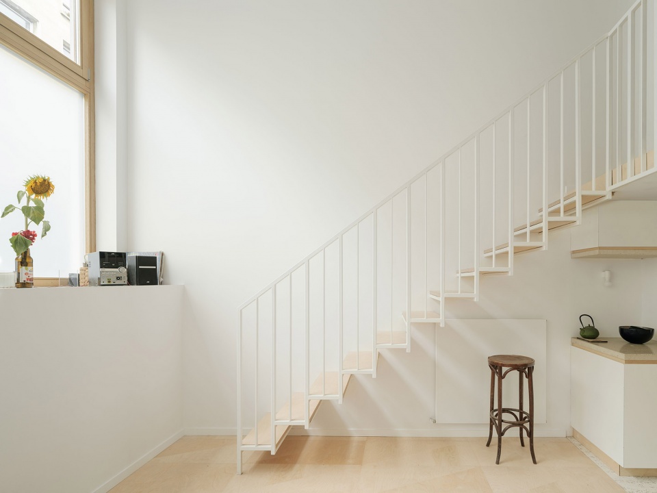 housing and ateliers in rue polonceau paris by yua studio darchitecture