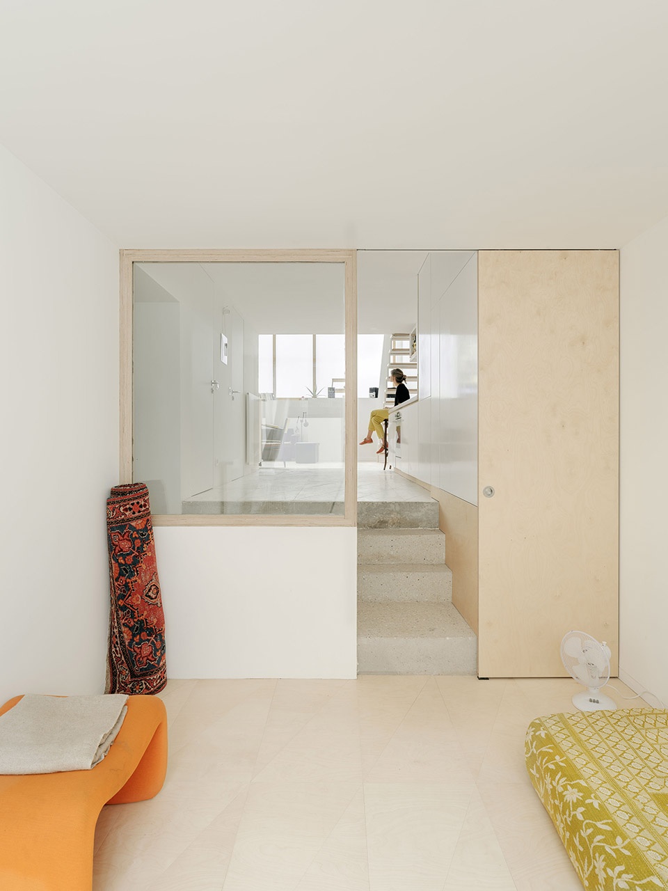 housing and ateliers in rue polonceau paris by yua studio darchitecture
