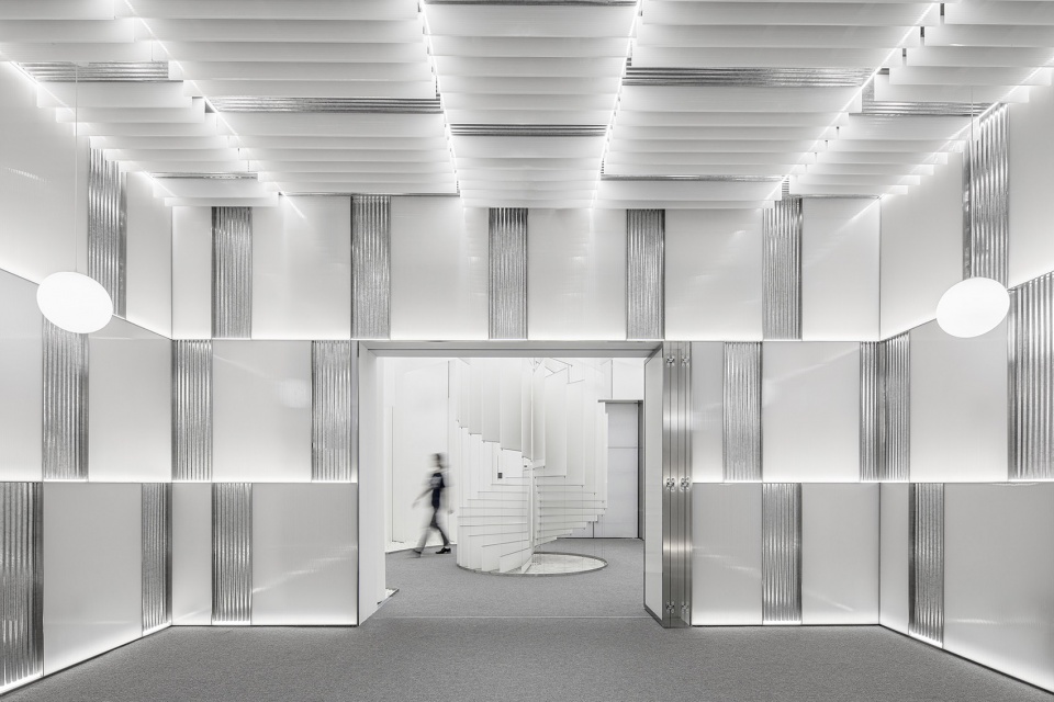 cyber white garden office space design for an advertising media firm beijing by ateliertree