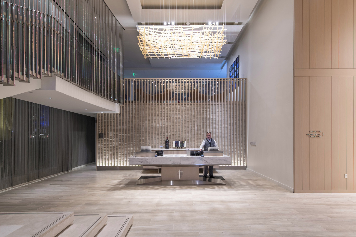 Hall Arts Hotel and Residences by HKS - 谷德设计网