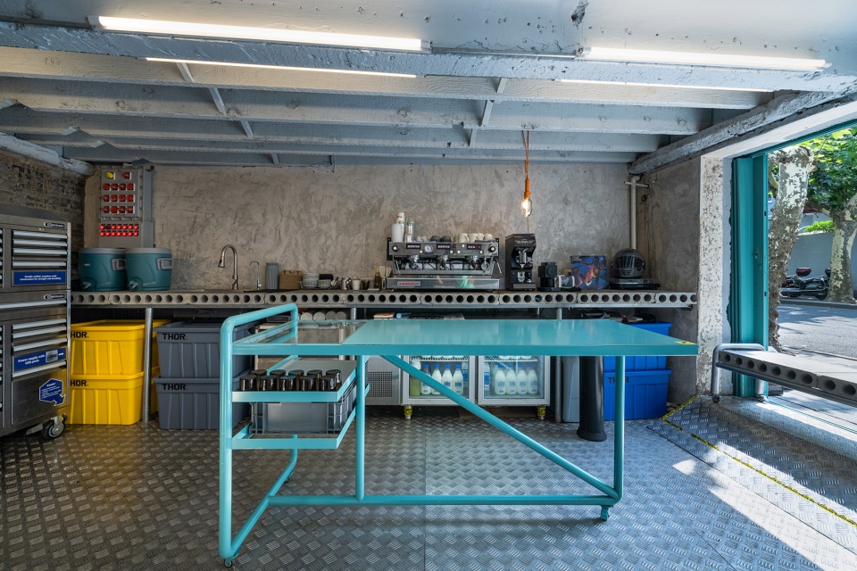 manual espresso bar shanghai by office coastline