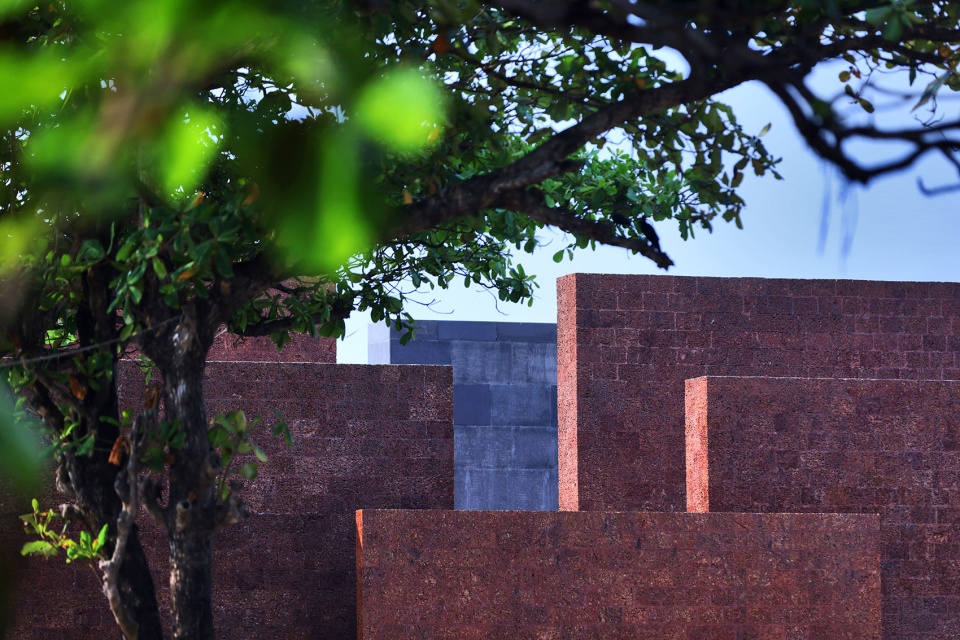 freedom square india by de earth architects