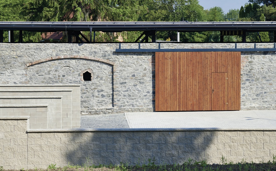 stodola 21 renovation czech by domyjinak architects9