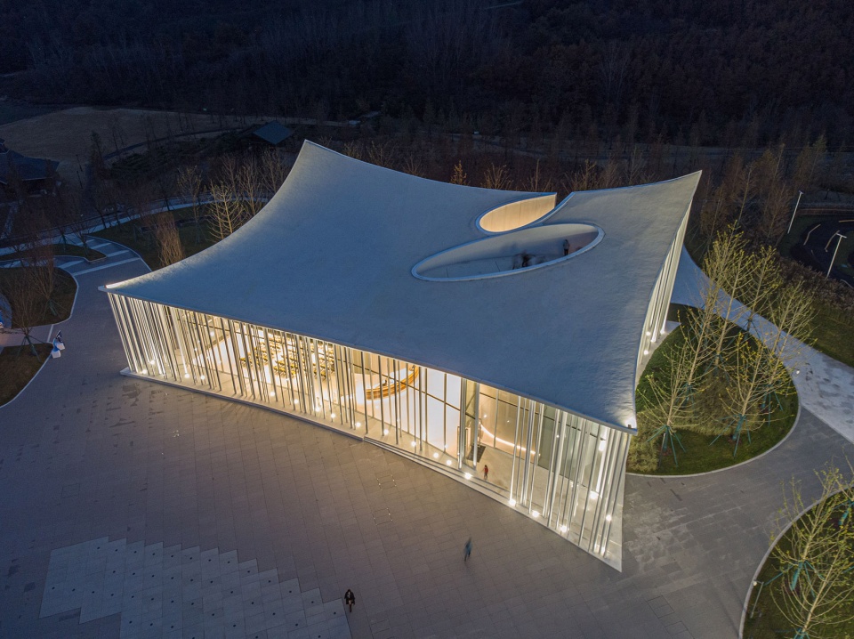 cang ma mountain flying carpet qingdao atour town parent kid centre china by gn architects