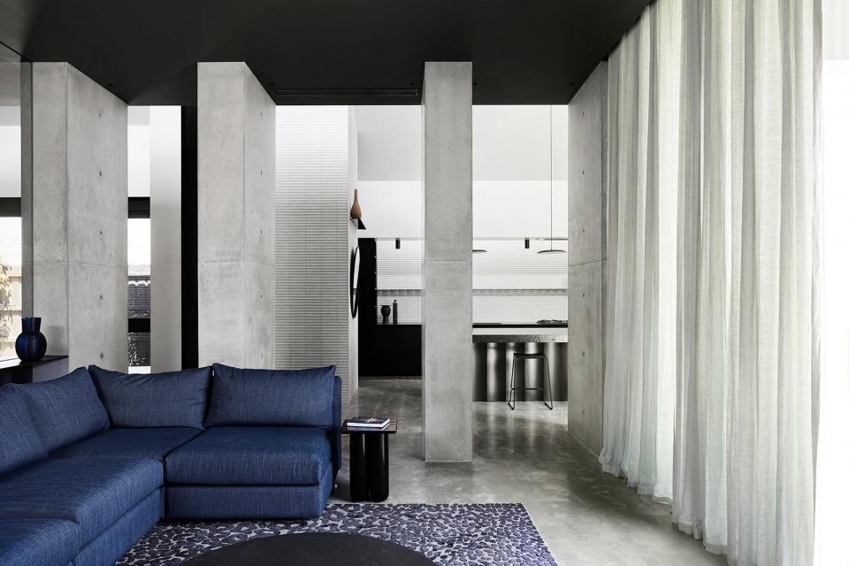 Colonnade House by Splinter Society Architecture