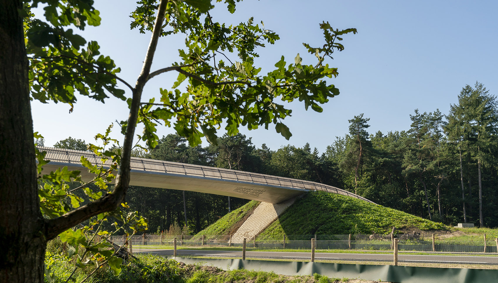 NIEUWE VERBINDING N69 by NEXT ARCHITECTS