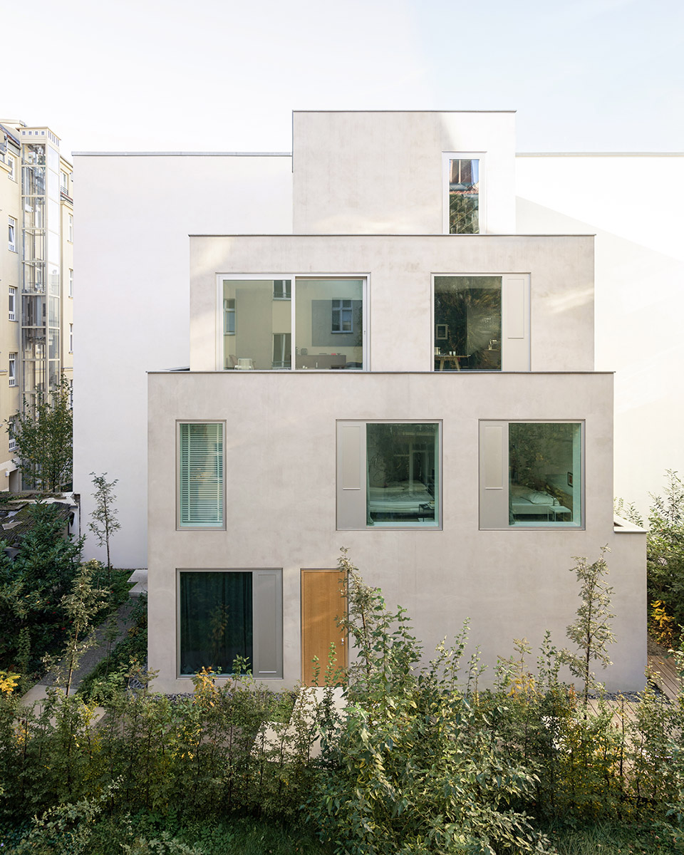 RHE42 by BATEK ARCHITEKTEN