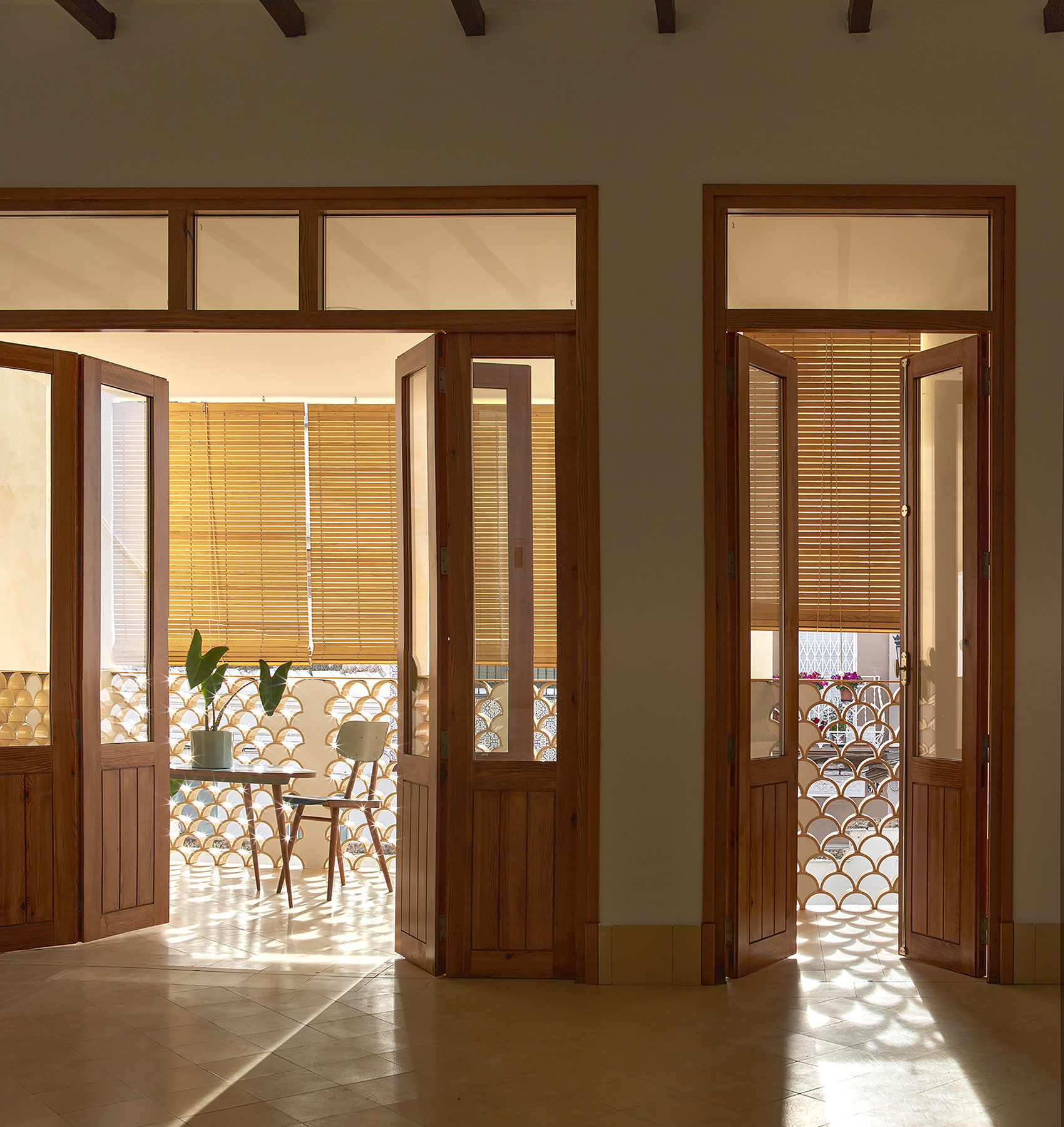 lurbe house by abalosllopis architects jordi marset