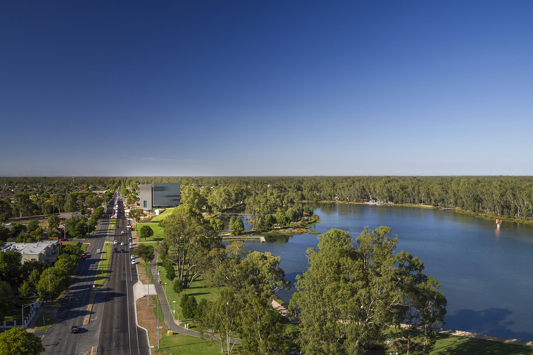 shepparton art museum by denton corker marshall