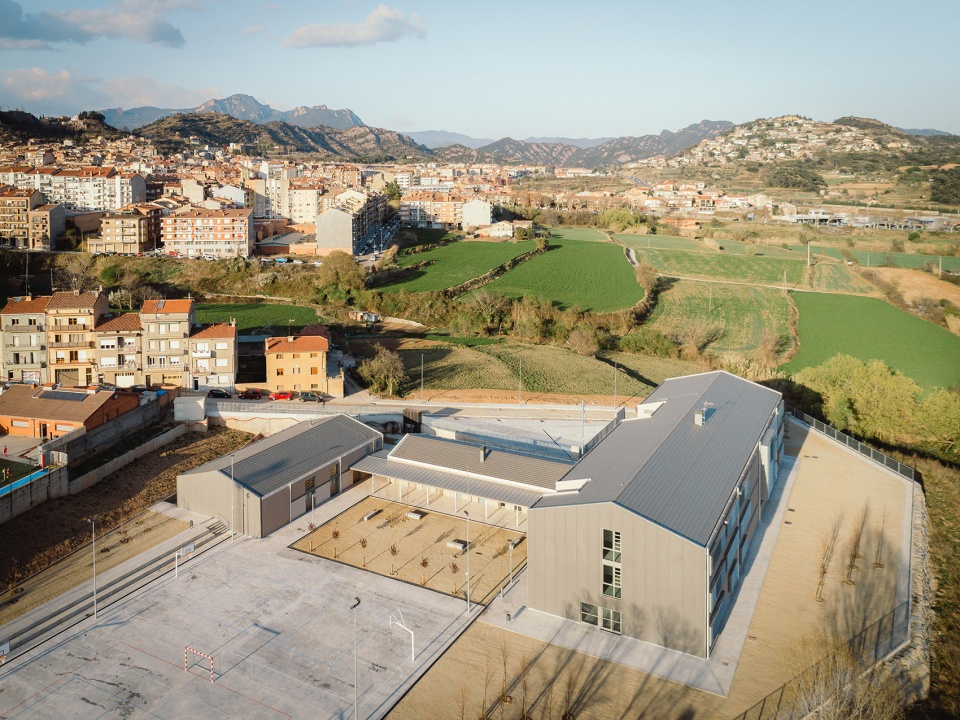 Serra de Noet High School by Fabregat Fabregat arquitectes
