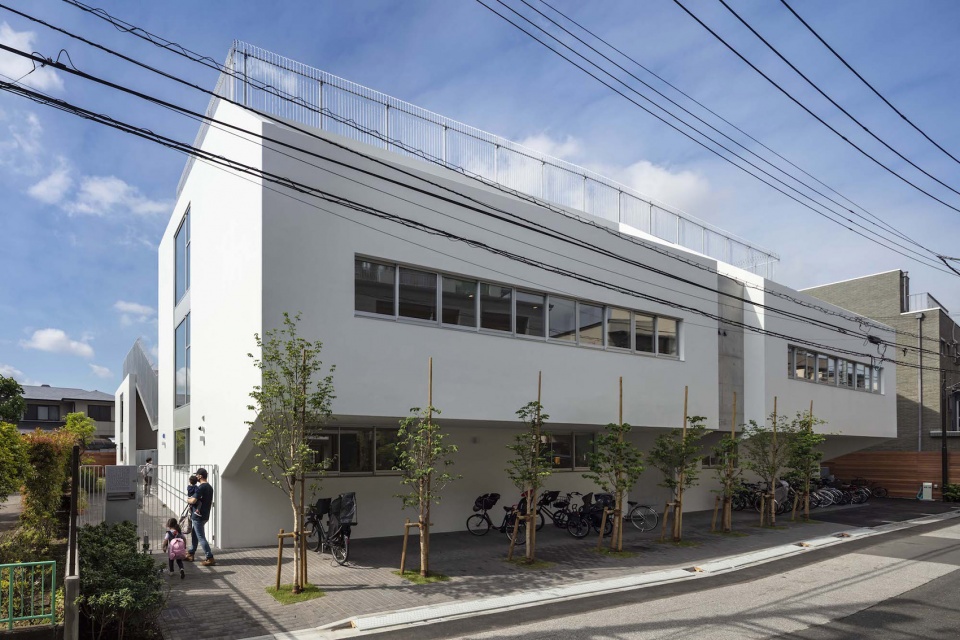 higashitateishi nursery school by aisaka architects atelier