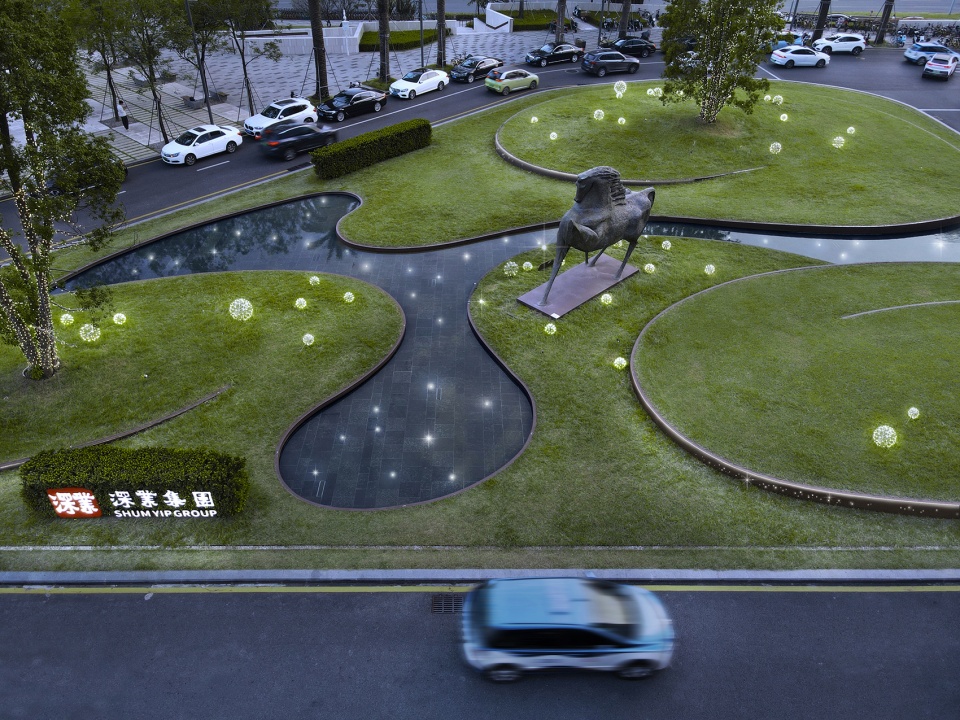 south plaza of shum yip upperhills china by zds