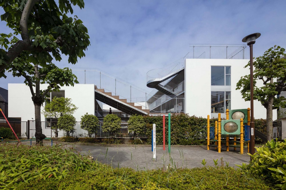 higashitateishi nursery school by aisaka architects atelier