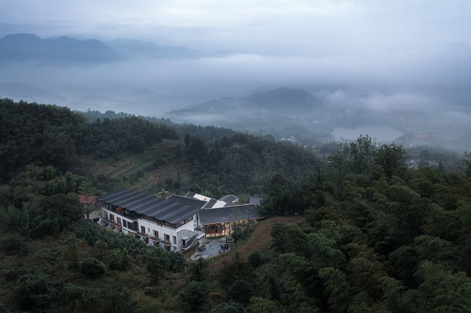 roof iii china by atelier lai
