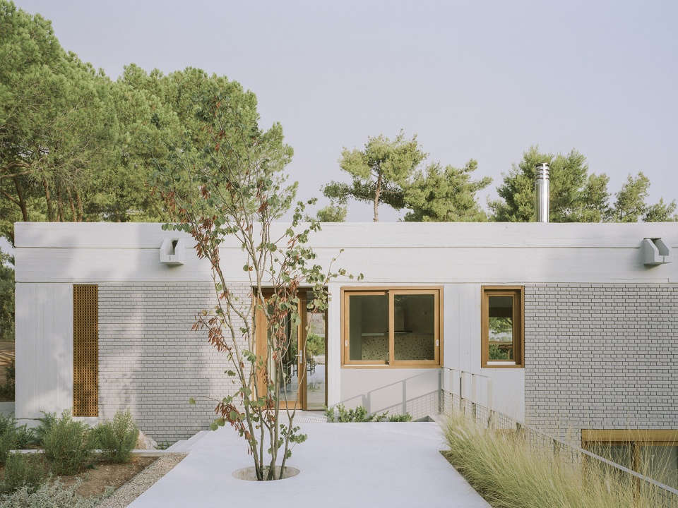st minas house by neiheiser argyros