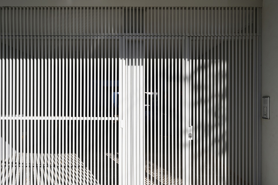 ocantos 235 building by masarqs