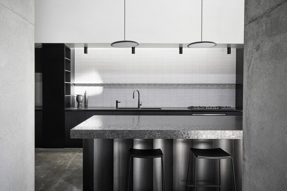 Colonnade House by Splinter Society Architecture