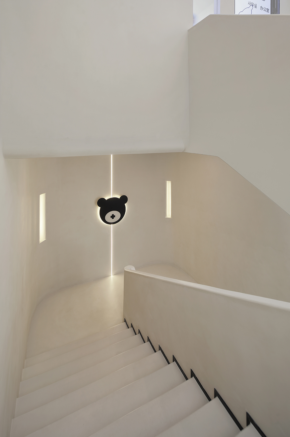 abear beauty china by moothan design