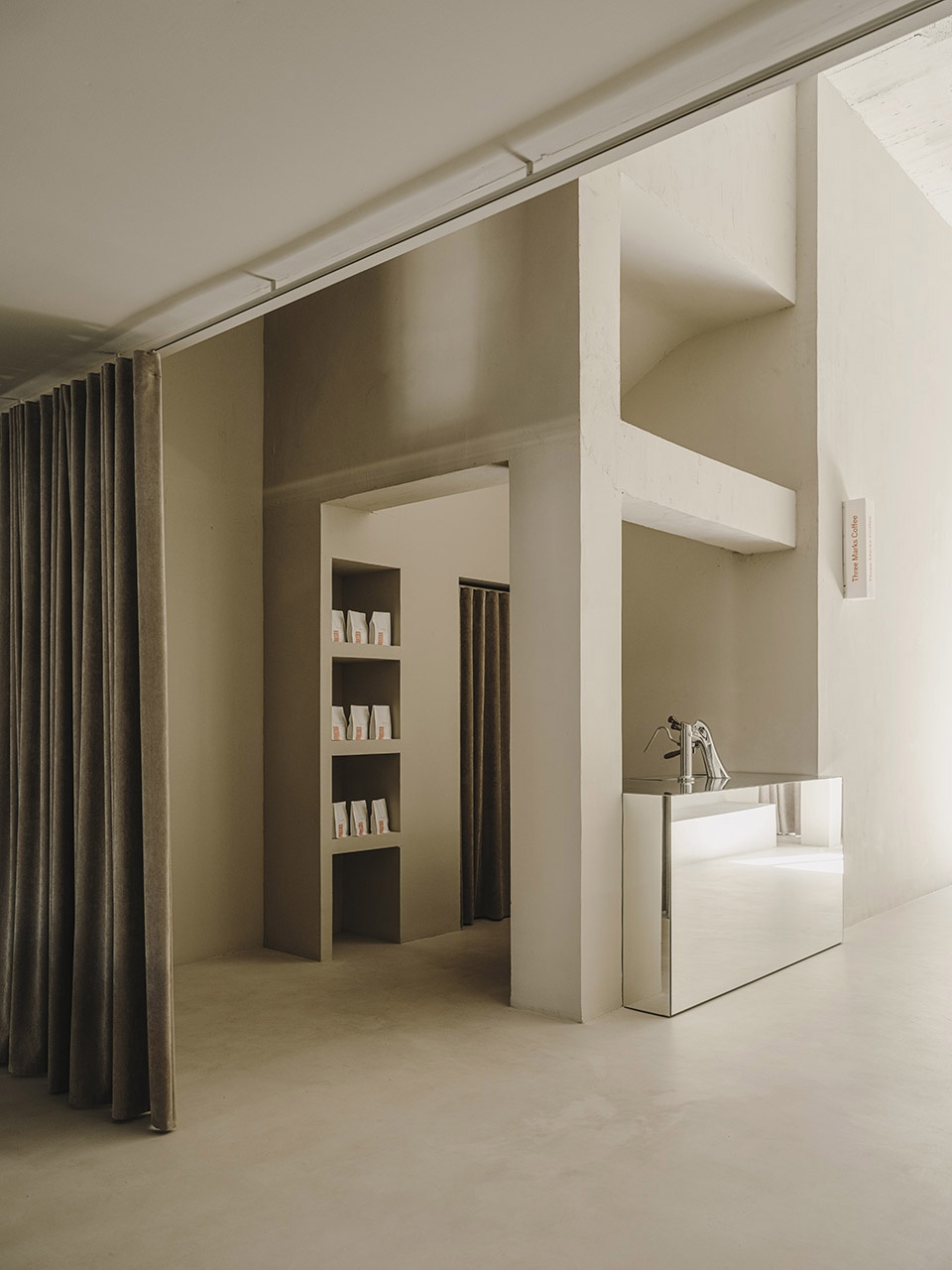 Studio refurbishment project for Six N Five by Isern Serra