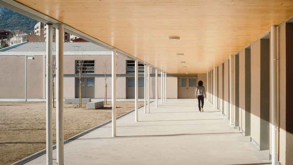 Serra de Noet High School by Fabregat Fabregat arquitectes